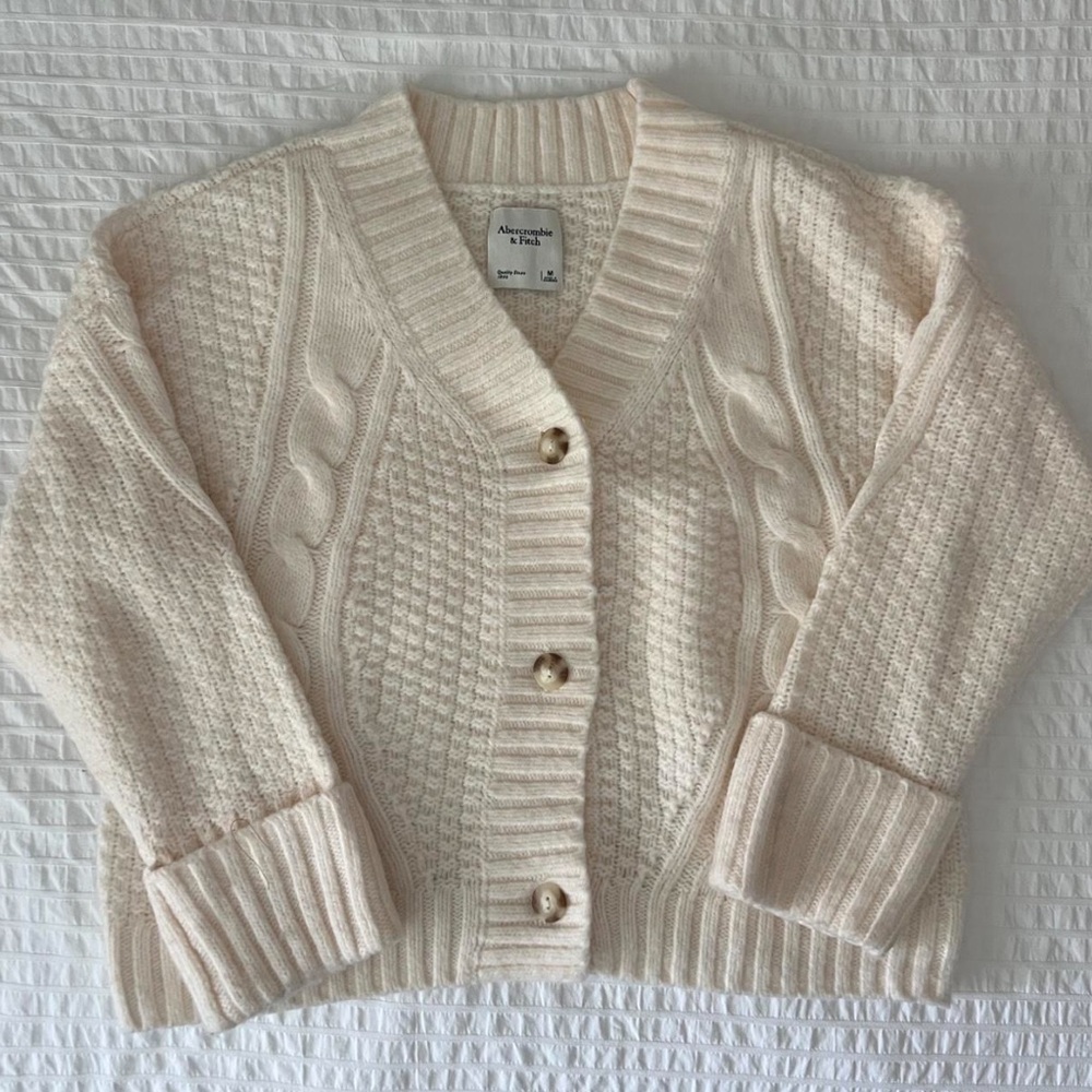 Abercrombie & Fitch Ivory Cardigan